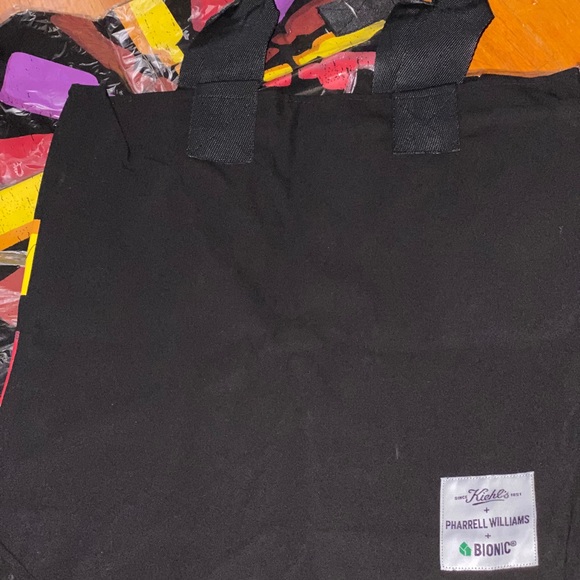 Tote - Picture 3 of 6